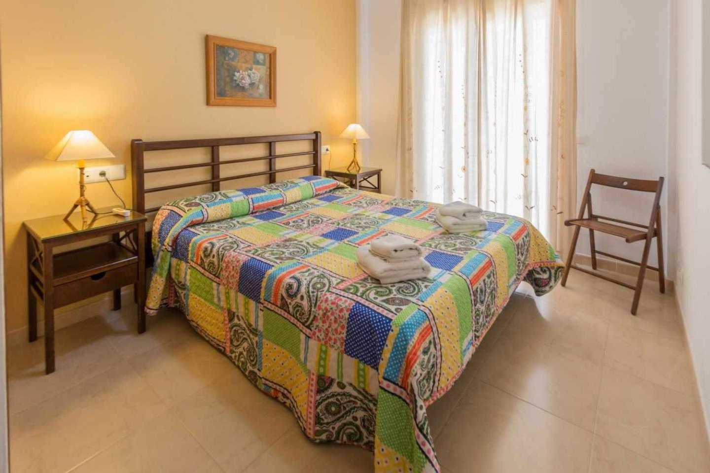 Apartamento Chimenea Playa - 2 Dormitorios Y Terraza 内尔哈 外观 照片